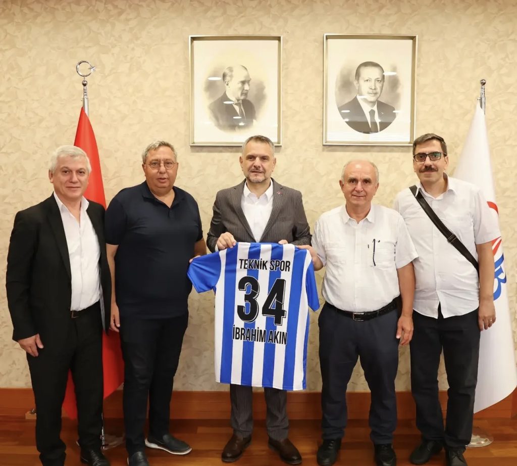 Bayrampaşa Teknikspor’un Yeni Yönetiminden Başkan İbrahim Akın’a Nezaket Ziyareti