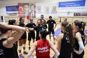 Bayrampaşa Belediye Spor Hazırlık Maçında Dinamo’yu 3-2 Mağlup Etti